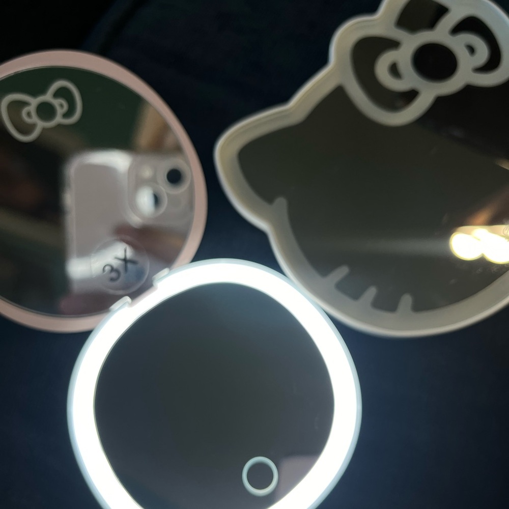 hello kitty mirrors
